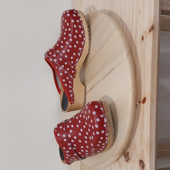 BJork Swedish Comfort Red Polka Dot Clogs Size 39 Woodend Wedge Mule Clog Shoes - Picture 10 of 14